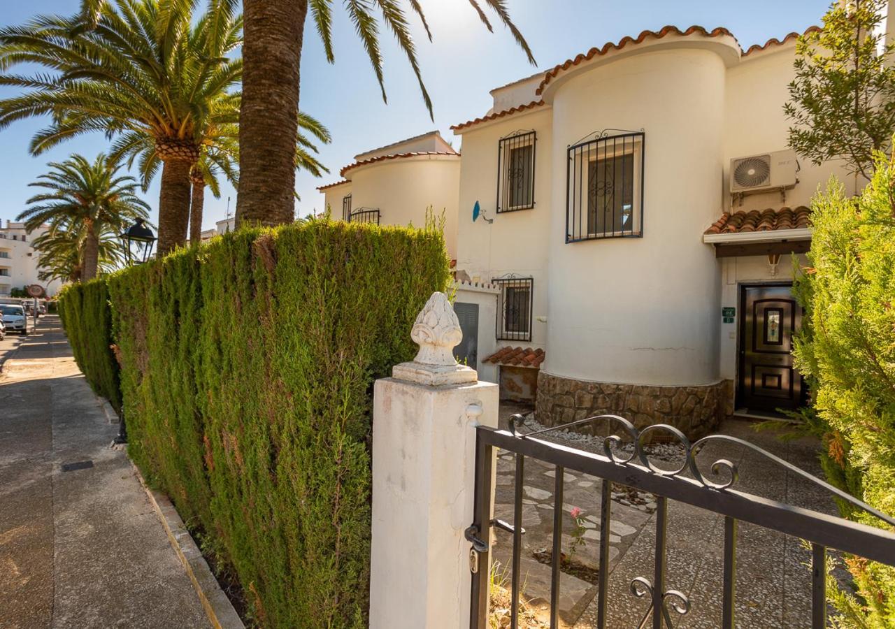 La Casa De La Playa. Piscina, Wifi Y Terraza. Vakantiehuis Dénia