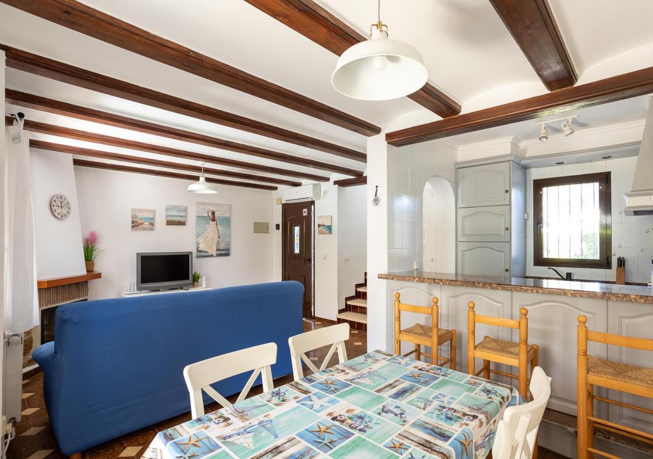Vakantiehuis La Casa De La Playa. Piscina, Wifi Y Terraza.
